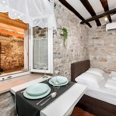Volta L Apartment Apartment